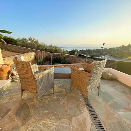 Panoramic Sea Side View Holiday home *